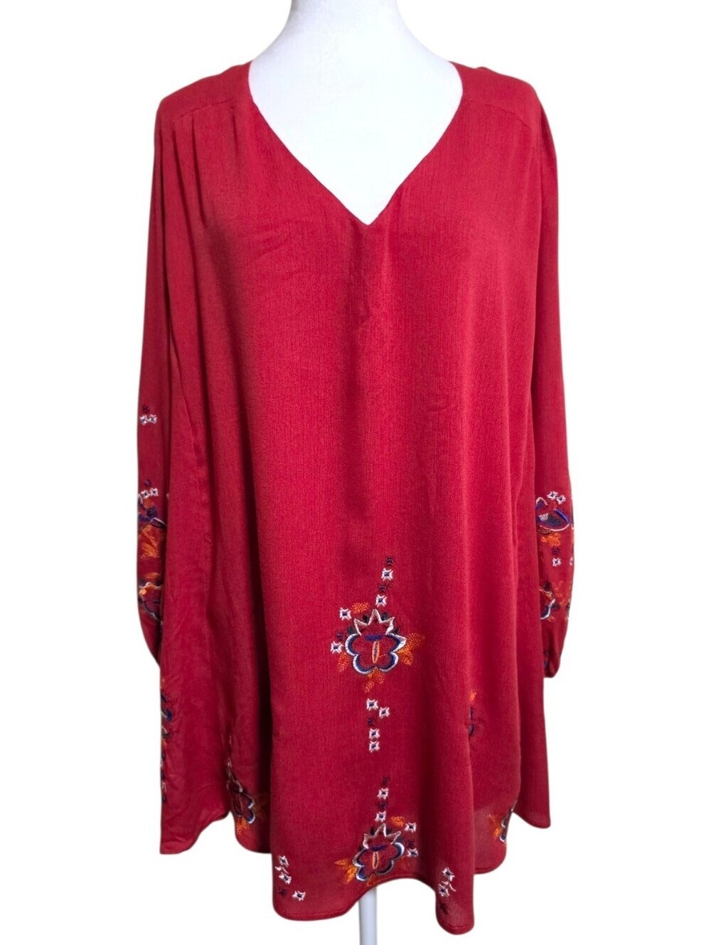 Selfie Leslie Embroidered Floral Shift Mini Peasant Dress Plum Red, XS BohoChic